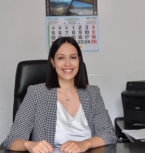 Laura Escuela Chávez